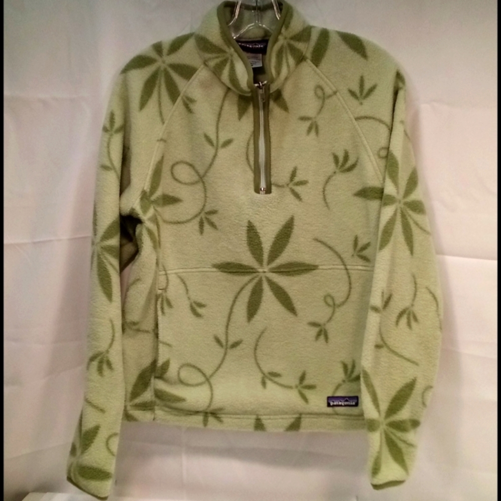 BLACK FRIDAY SALE- vintage Women's Patagonia 1/4 Zip Front Pocket Fleece: Size M